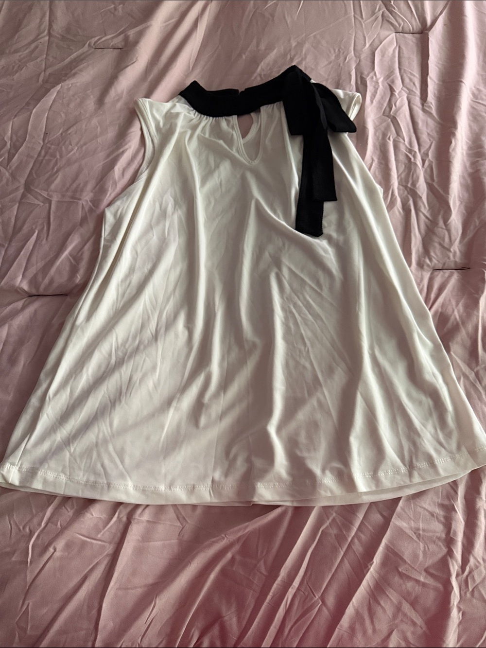 PerSeption Concept White Sleeveless Bow-Neck Camisole with Black Accent
